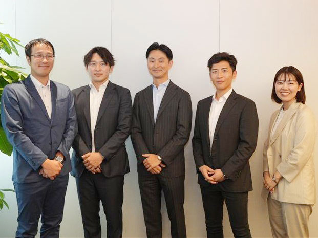 Lキャタルトン・ジャパン合同会社 マネージングディレクター 山口 龍平氏、Lキャタルトン・ジャパン合同会社 バイスプレジデント 本町 知貴氏、Lキャタルトン・ジャパン合同会社 シニアアソシエイト 児玉 隼平氏、ストライク板東 伊吹、ストライク吉田 里穂