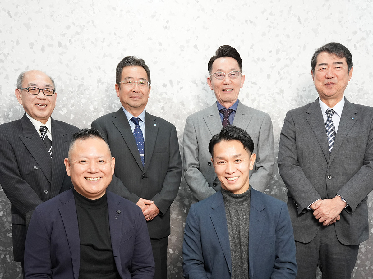 株式会社弘洋第一コンサルタンツ 代表取締役 野口 桂司氏、株式会社光栄コンサルタント 代表取締役 西村 知晴氏、株式会社山腰測量設計事務所 代表取締役 菅原 暁氏、株式会社舟山コンサルタント 代表取締役社長 二本松 雅行氏、東邦コンサルタント株式会社 代表取締役 小松 雄次氏、ストライク田中