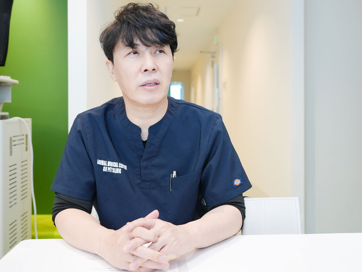 東京どうぶつ低侵襲医療センター 王子ペットクリニック 院長 重本 仁氏