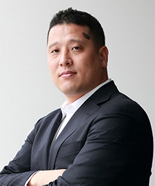 小貫 信比古