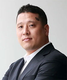 小貫 信比古