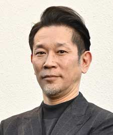 通山 茂之 氏