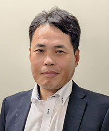 安井 隆紀 氏