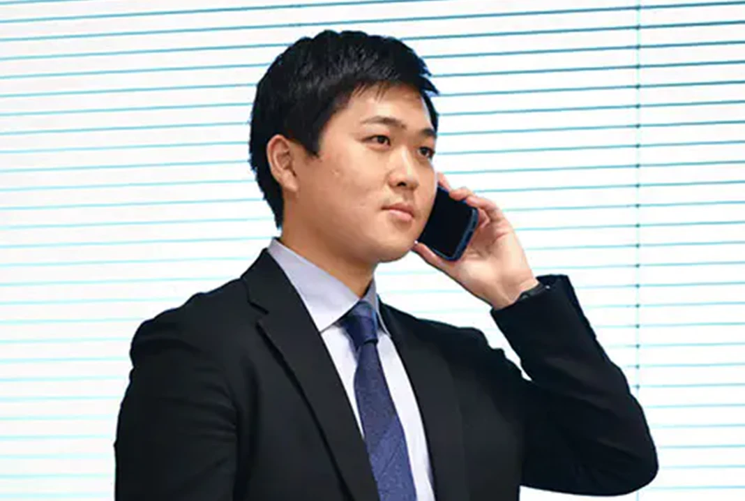 シニアアドバイザー 富田 凌平