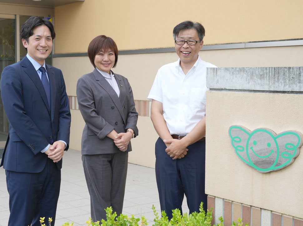 エフビー介護サービス株式会社 代表取締役社長 栁澤 美穂氏、エフビー介護サービス株式会社 執行役員 福祉用具事業部 部長 中澤 幸雄氏、ストライク木村