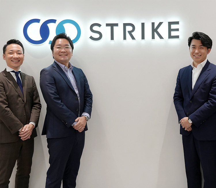インタビューイメージ ヴァスト・キュルチュール株式会社 代表取締役Co-CEO 山本 耕太郎 氏、ヴァスト・キュルチュール株式会社 代表取締役Co-CEO 安東 宏典 氏、ストライク伴瀬